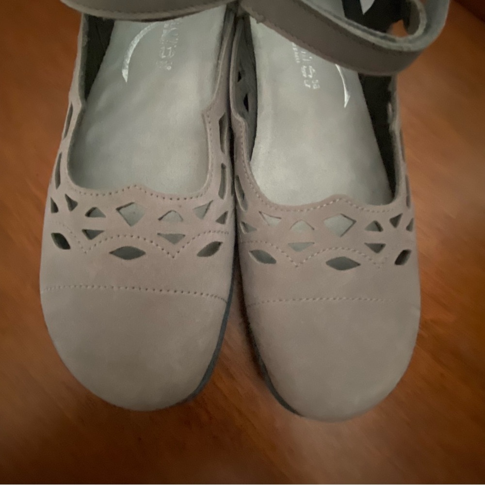 Naot Agathis 38 US 7-7.5 Leather Mary Jane Smoke  Gray Comfort Gorpcore Flats - Picture 4 of 8